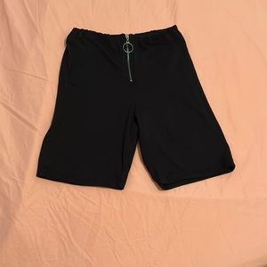 Fashion Nova zip up biker shorts